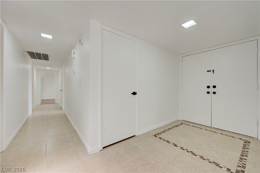 2695 San Lago Court Property Photo 3