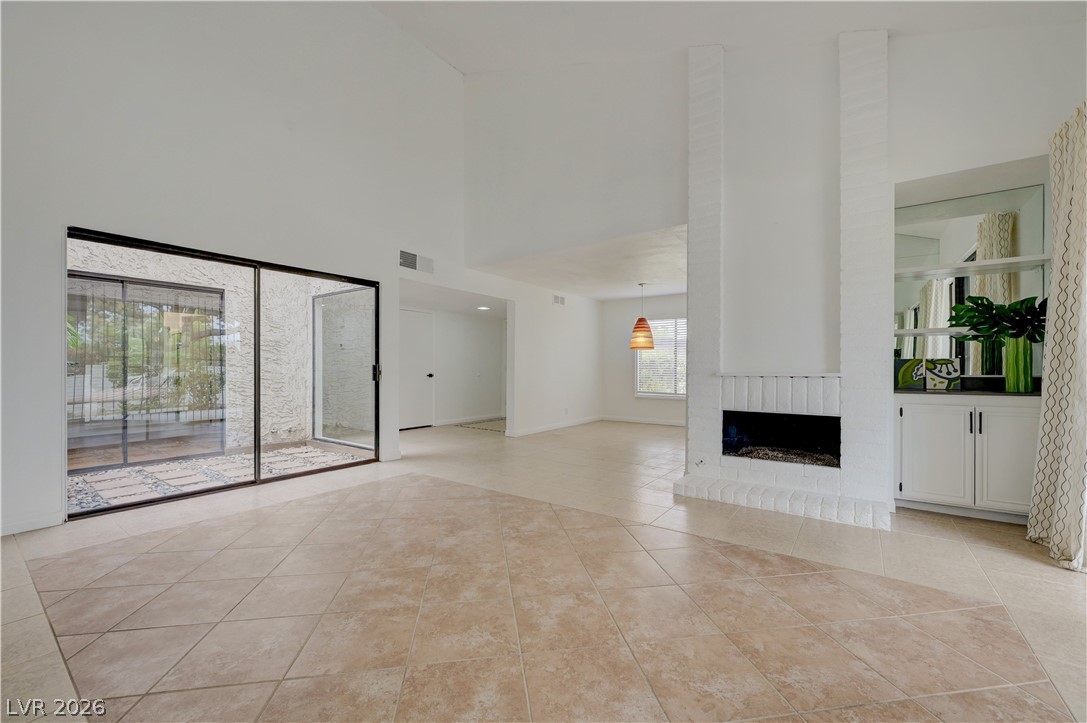 2695 San Lago Court Property Photo 13