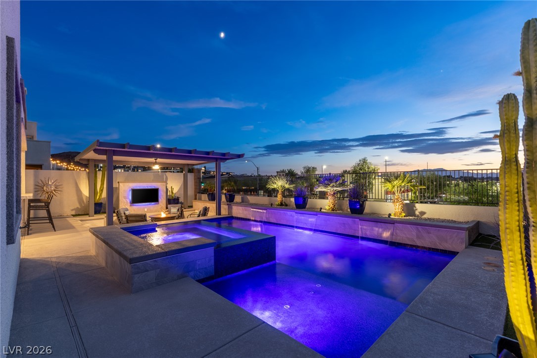 743 Glowing Horizon Street Property Photo 8