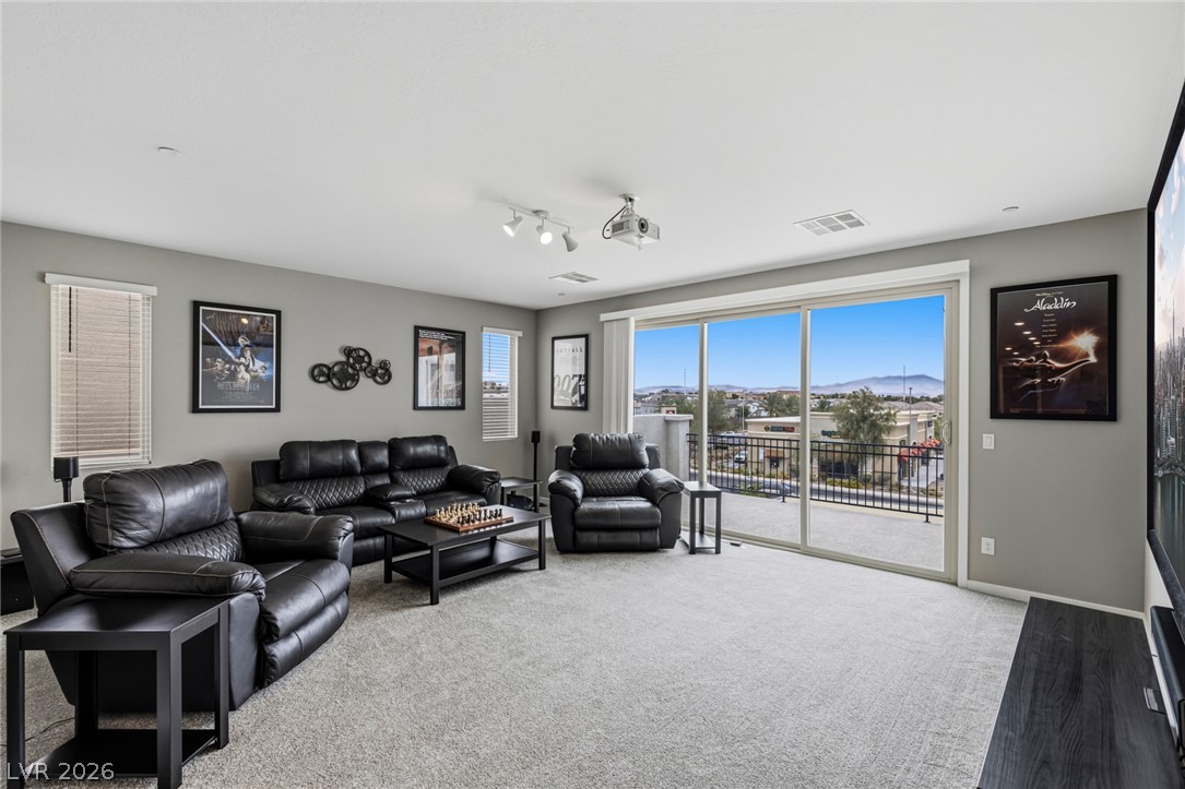 743 Glowing Horizon Street Property Photo 37