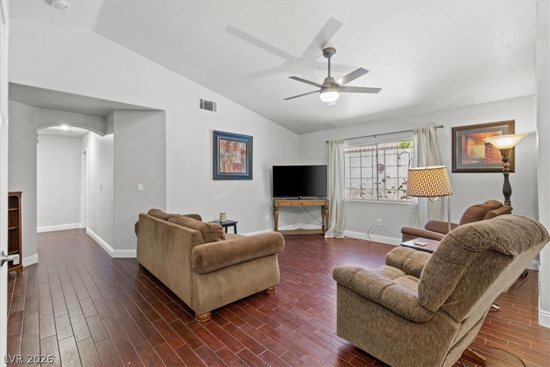 1228 Autumn Ridge Circle Property Photo 5