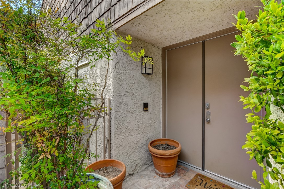3223 Pinehurst Drive Property Photo 6