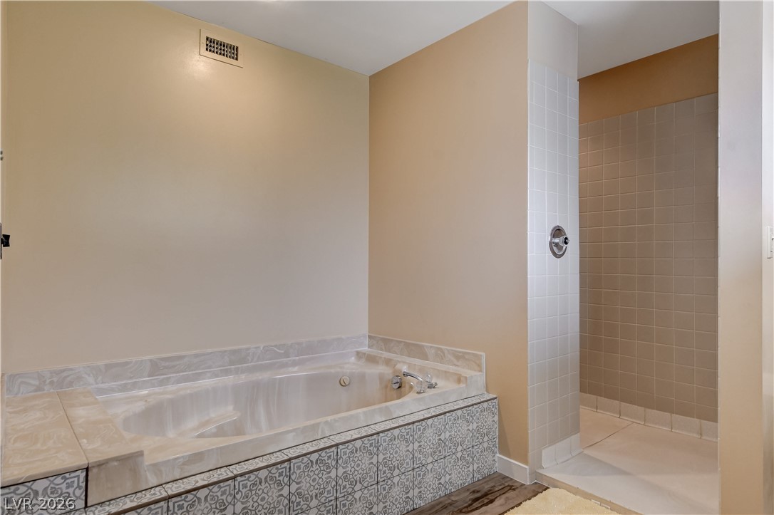 3223 Pinehurst Drive Property Photo 39