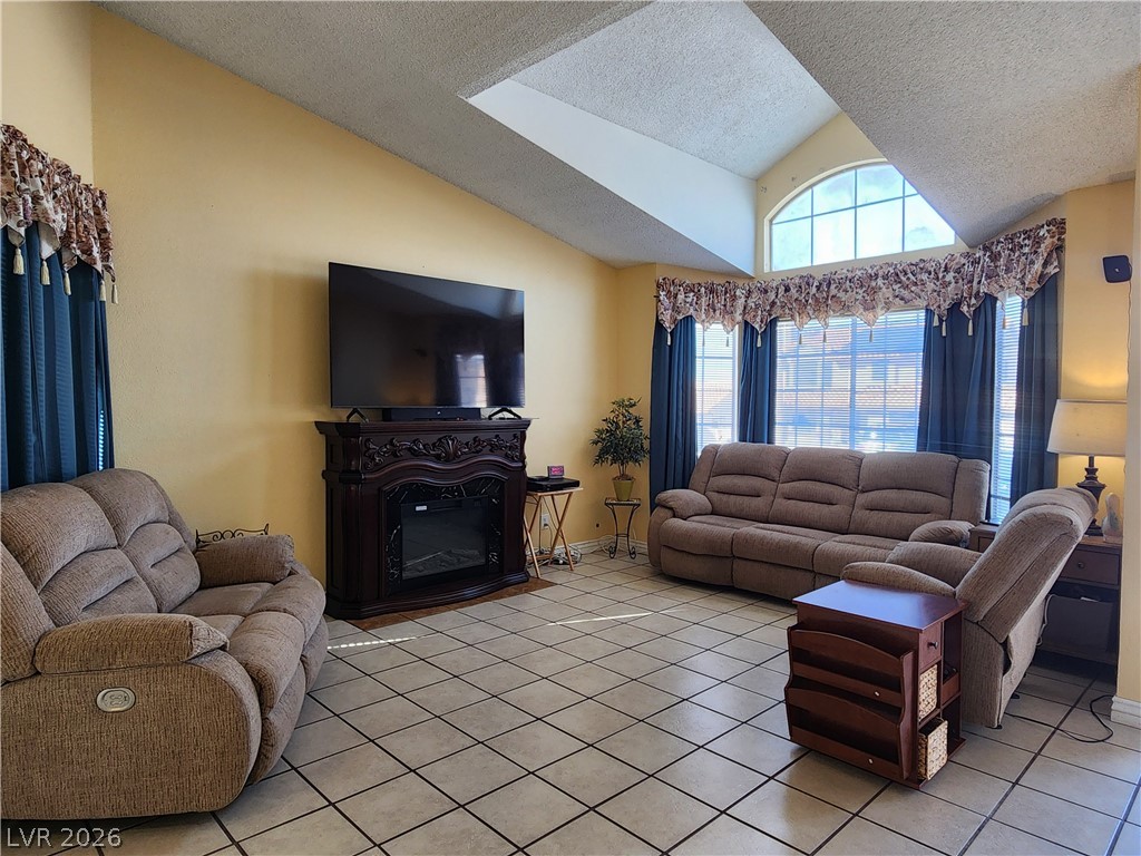 3244 Cactus Springs Drive Property Photo 5