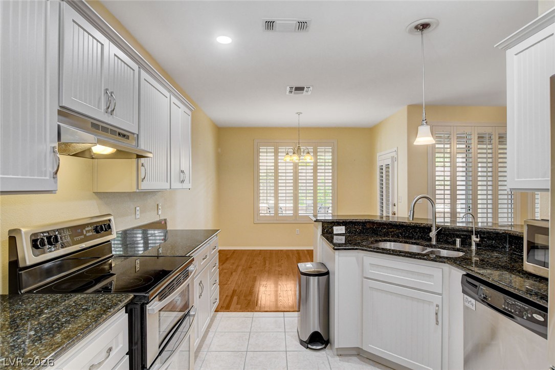 2025 Poppywood Avenue Property Photo 12