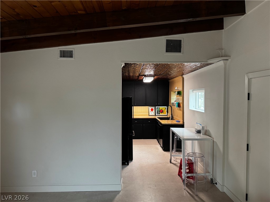 336 Arnold Street Property Photo 4