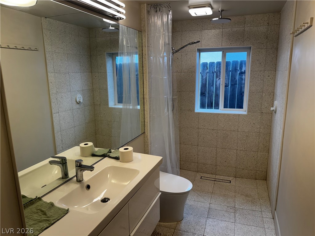 336 Arnold Street Property Photo 8