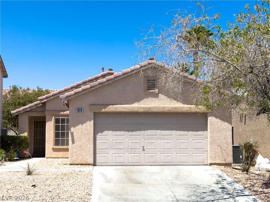 8616 Shady Pines Drive Property Photo 1