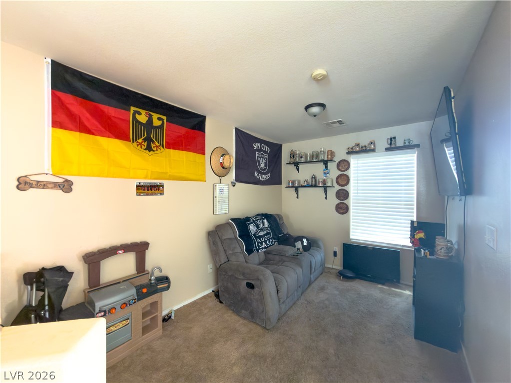 8616 Shady Pines Drive Property Photo 4