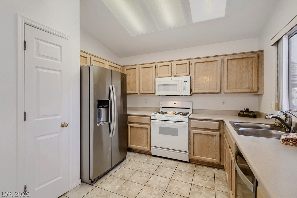 2103 High Mesa Drive Property Photo 11