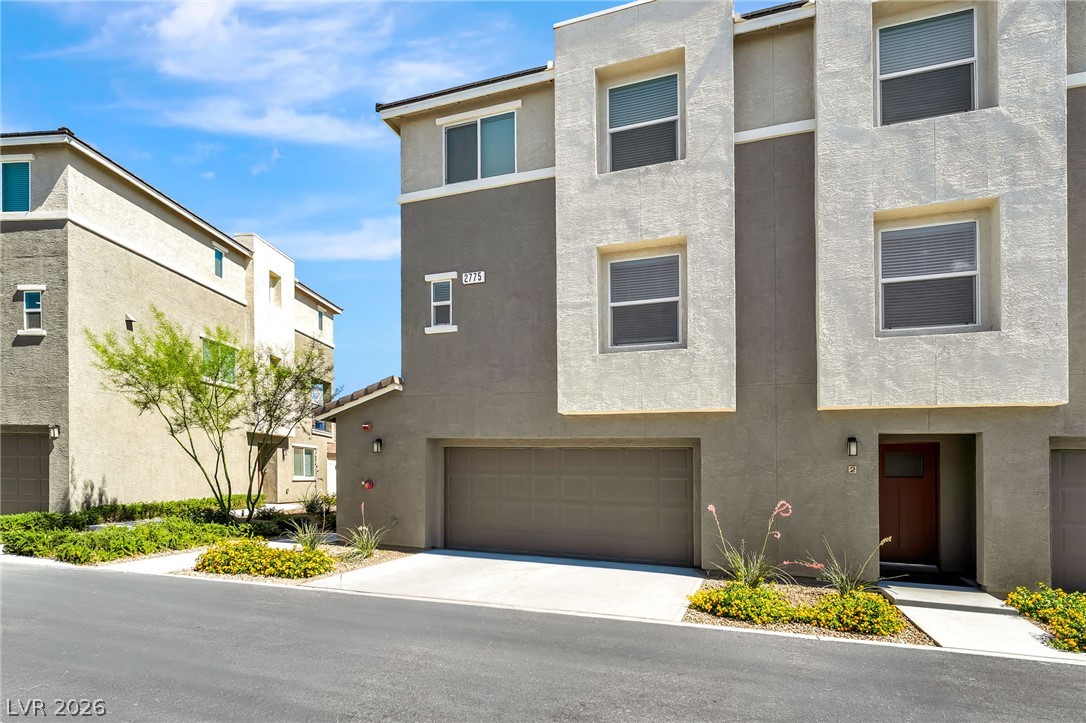2775 Atomic Tangerine Way 1 Property Photo 3