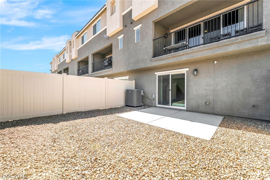 2775 Atomic Tangerine Way 1 Property Photo 33