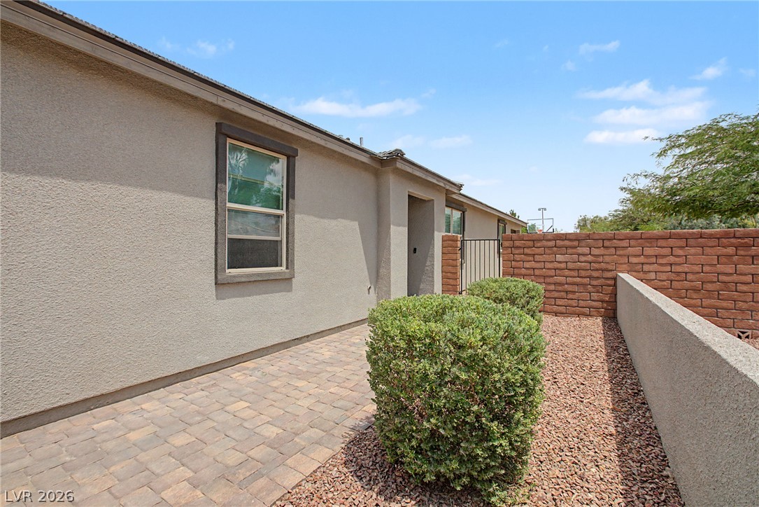 4196 Peaceful Meadow Street Property Photo 4