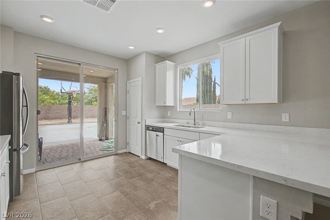4196 Peaceful Meadow Street Property Photo 16