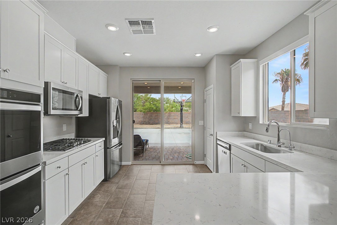 4196 Peaceful Meadow Street Property Photo 20