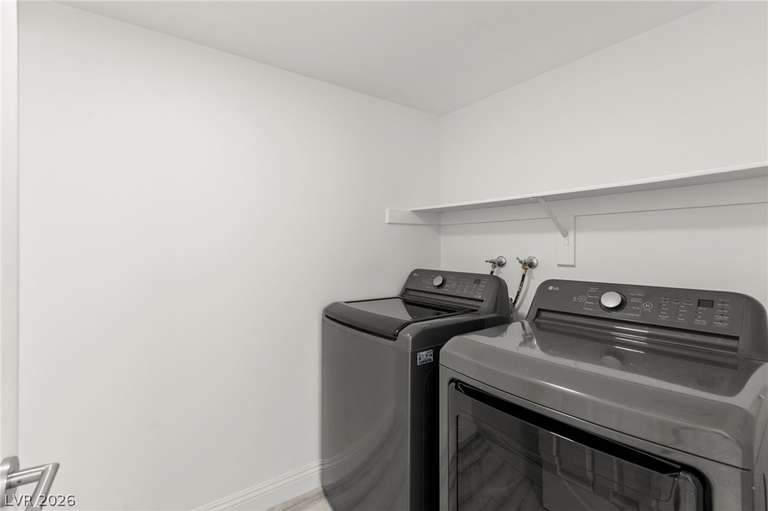 9537 Wooden Pier Way Property Photo 11