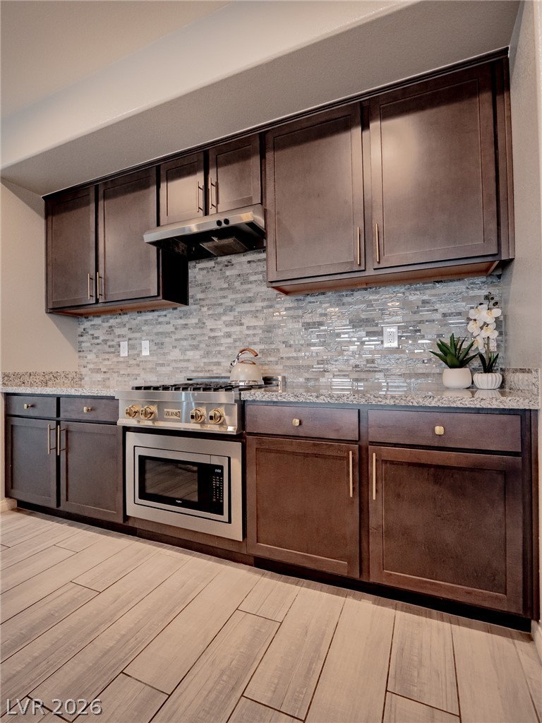 4504 Amazing View Street Property Photo 8