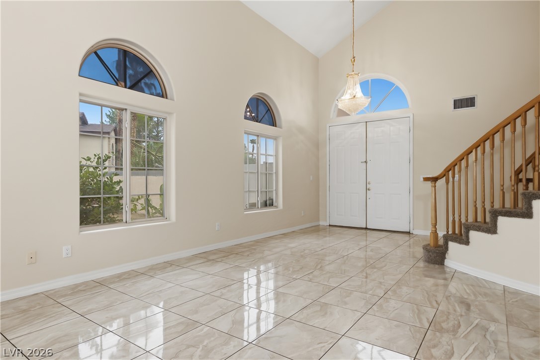 5597 South Pecos Road Property Photo 12