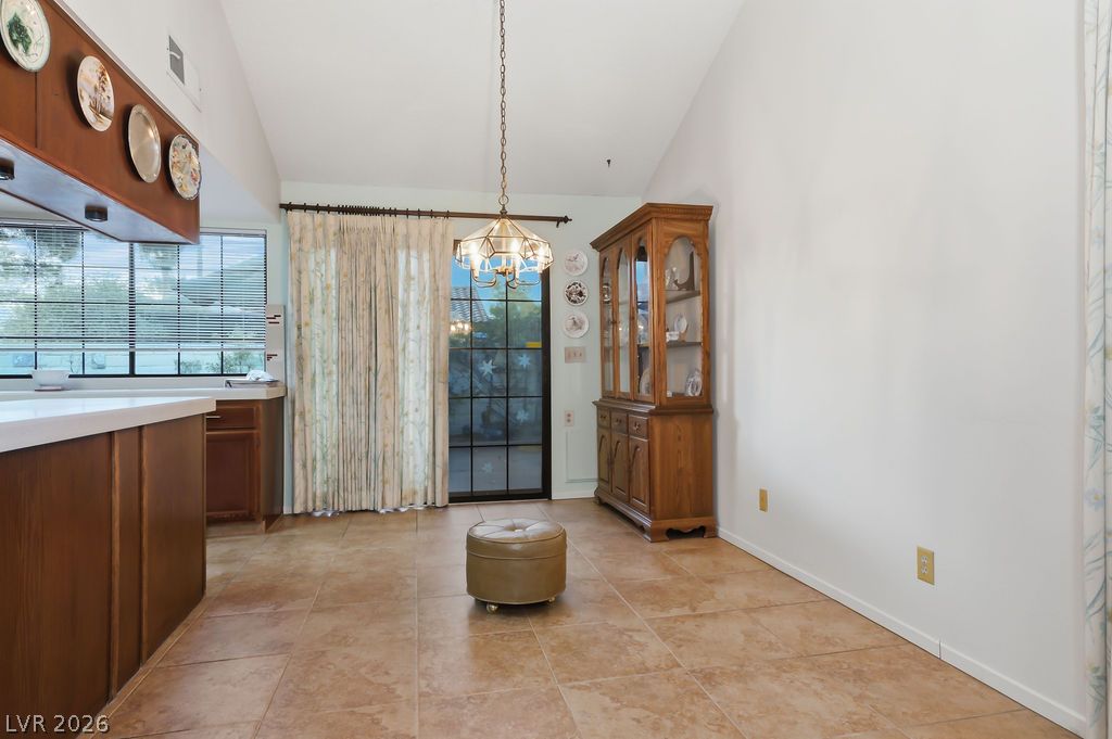 706 Sea Pines Lane Property Photo 10