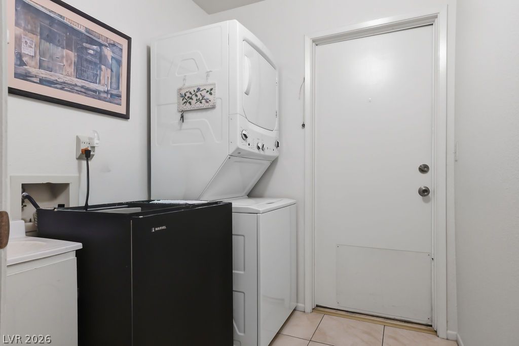 706 Sea Pines Lane Property Photo 24
