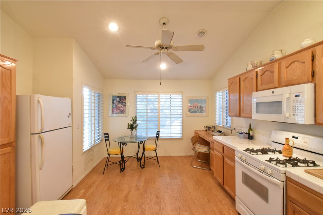 3853 Wild Pansy Court Property Photo 11