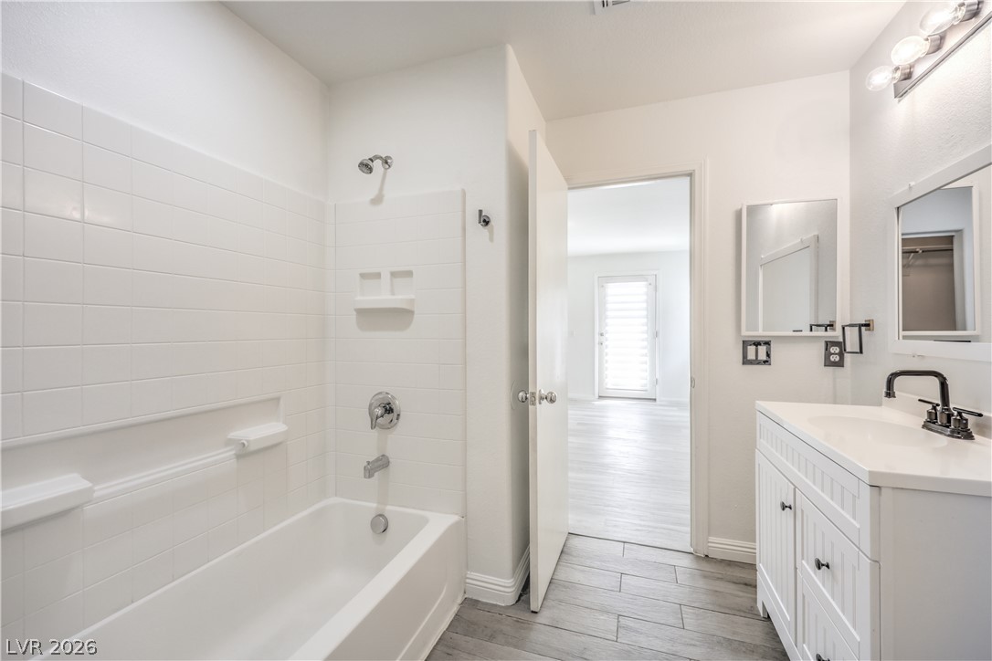 9052 Silk Threads Avenue Property Photo 16