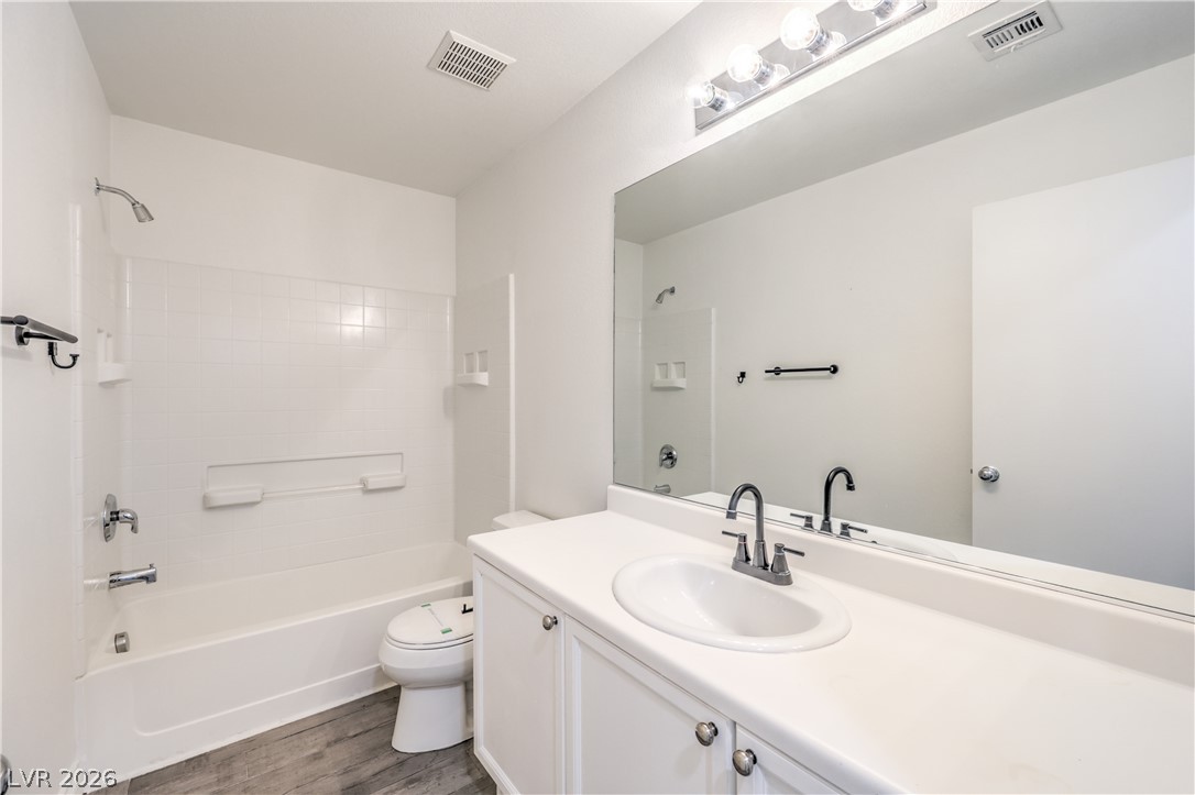 9052 Silk Threads Avenue Property Photo 22