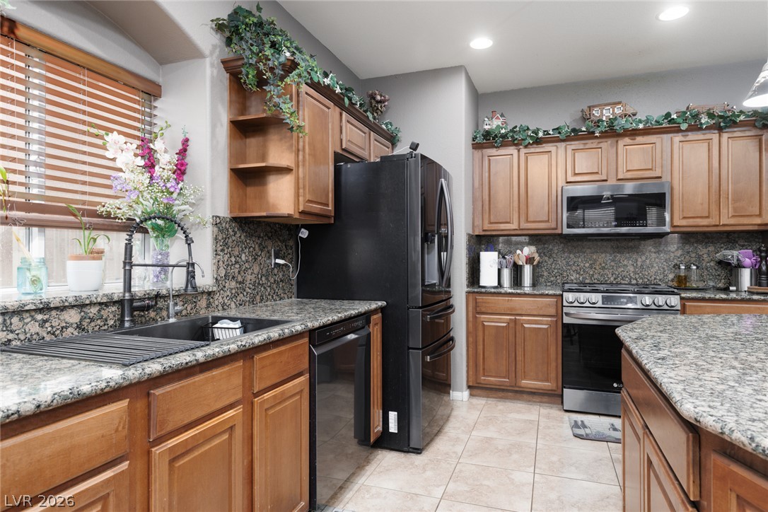 7633 Molfetta Street Property Photo 8