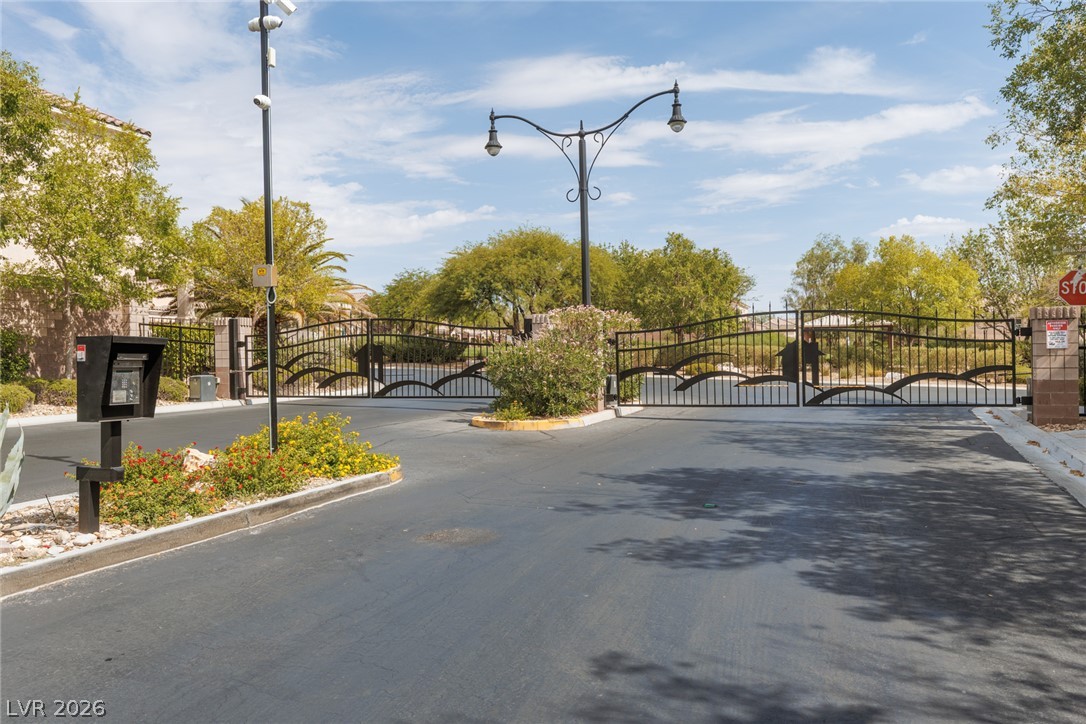 7633 Molfetta Street Property Photo 45