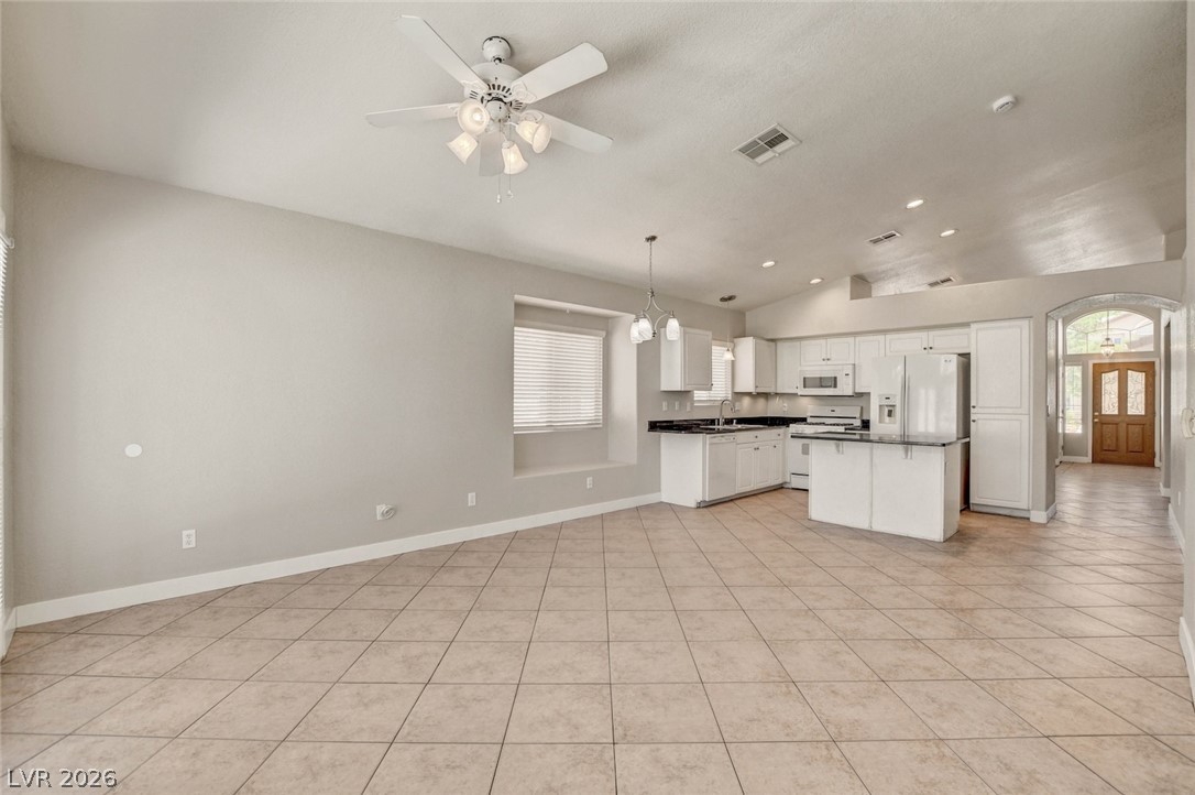 980 Sand Coral Drive Property Photo 13