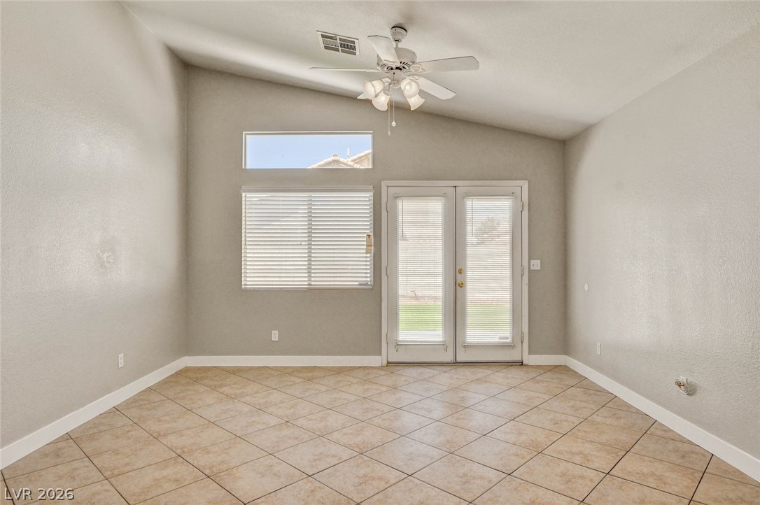 980 Sand Coral Drive Property Photo 16