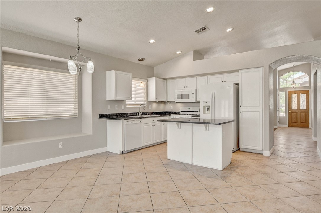 980 Sand Coral Drive Property Photo 18