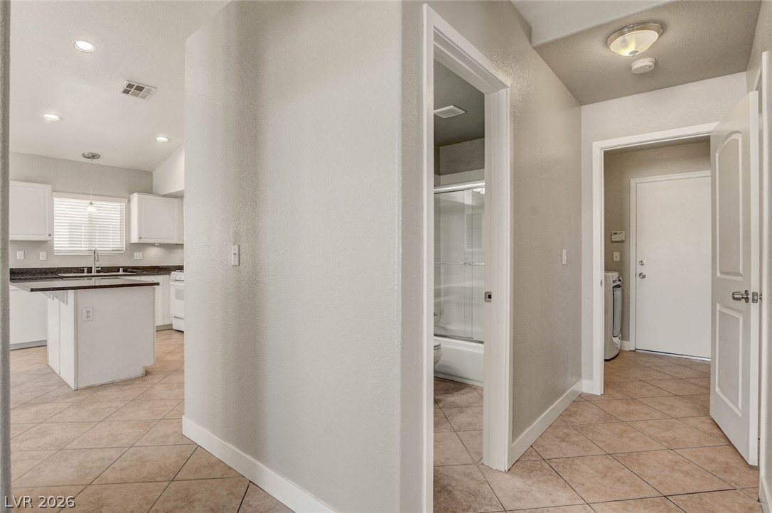 980 Sand Coral Drive Property Photo 30
