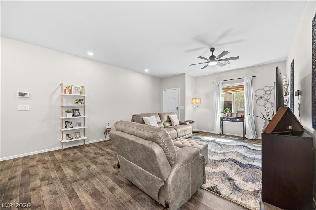 7545 Cooks Meadow Street Property Photo 8