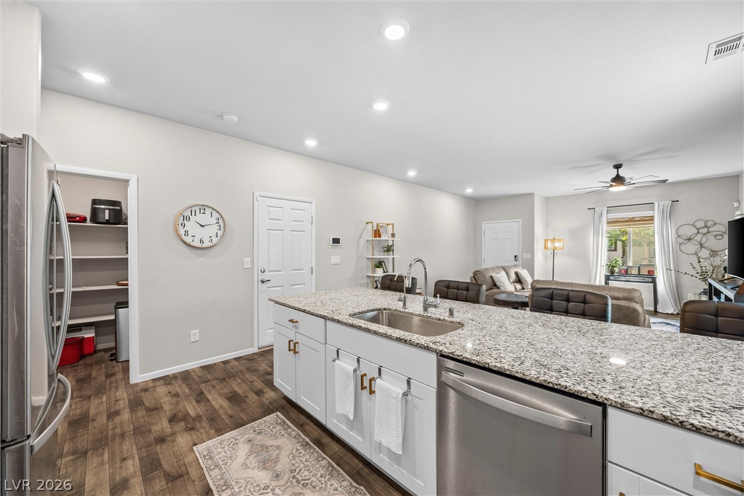 7545 Cooks Meadow Street Property Photo 14