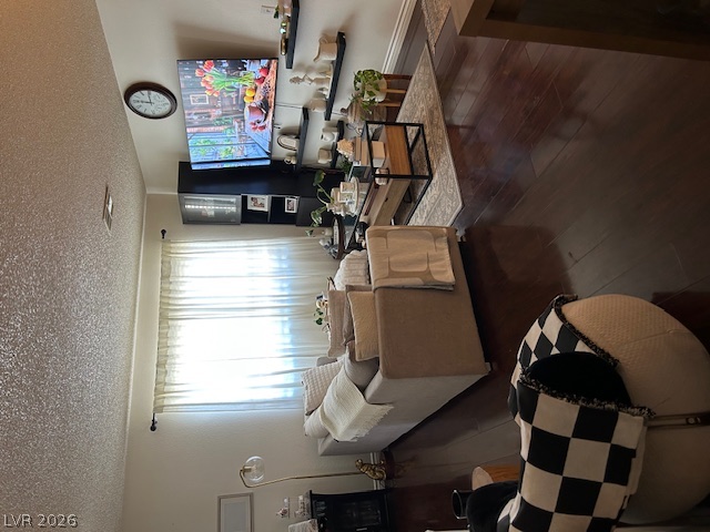 2801565 Property Photo 3