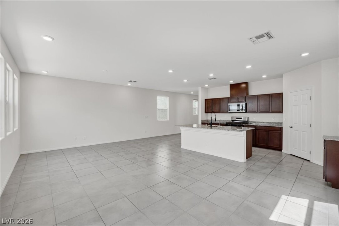 6588 Rustic Saddle Court Property Photo 10