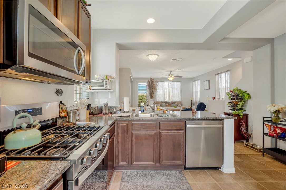 8386 Creek Canyon Avenue Property Photo 4