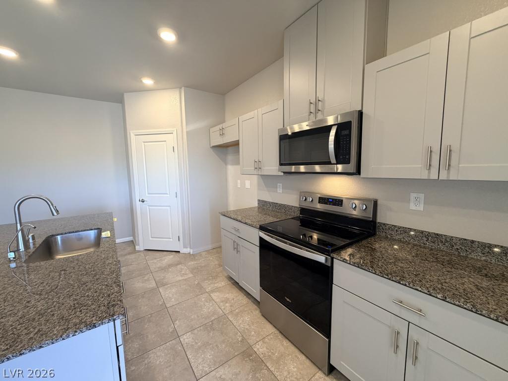 1721 Pinedale Street Property Photo 10