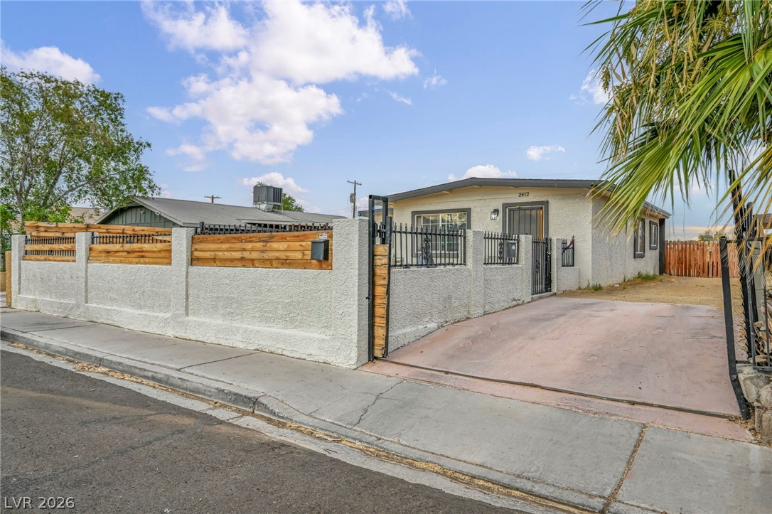 2412 Statz Street Property Photo 4