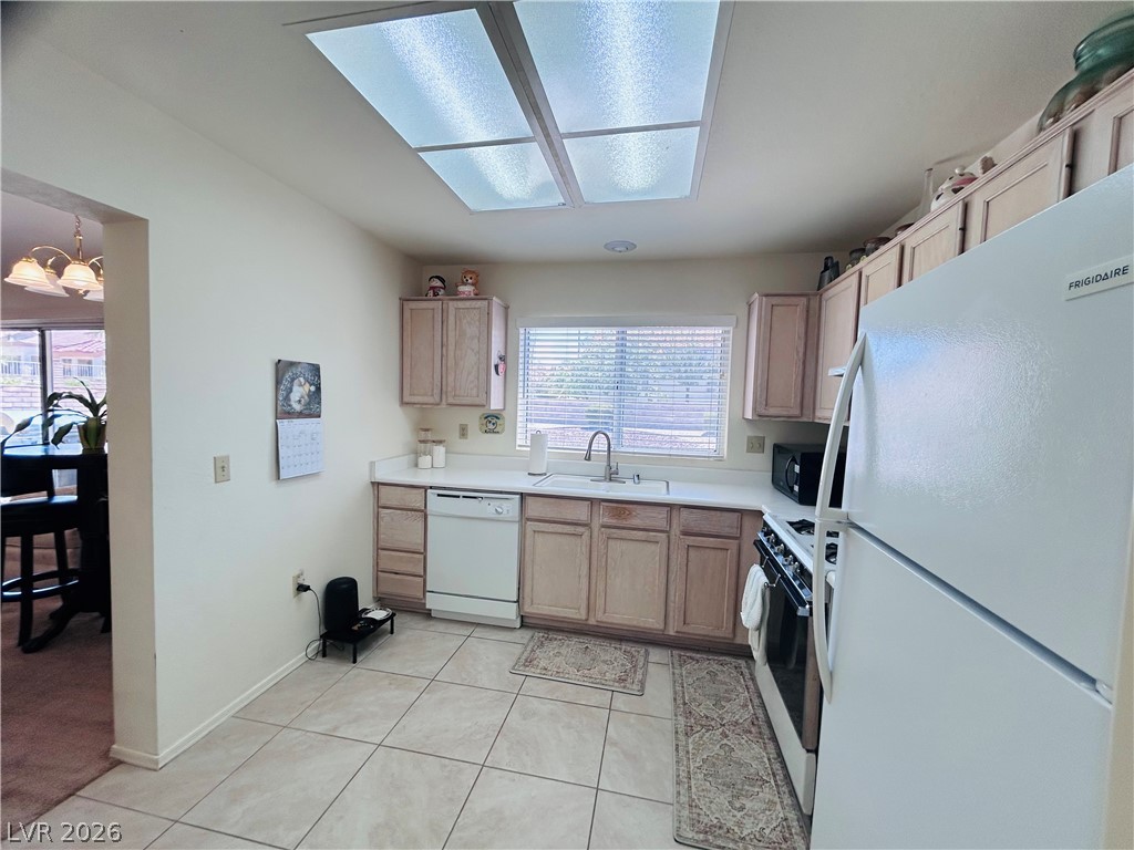 8905 Evening Star Drive Property Photo 10