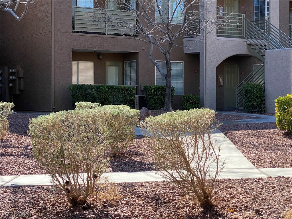 7720 SECRET SHORE Drive 106 Property Photo 1