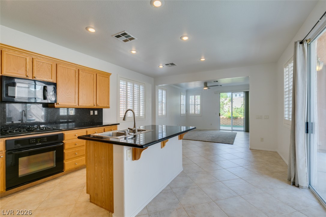 2411 Brunswick Bay Street Property Photo 6