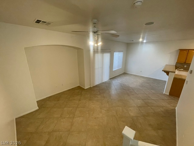251 Queens Court Property Photo 10