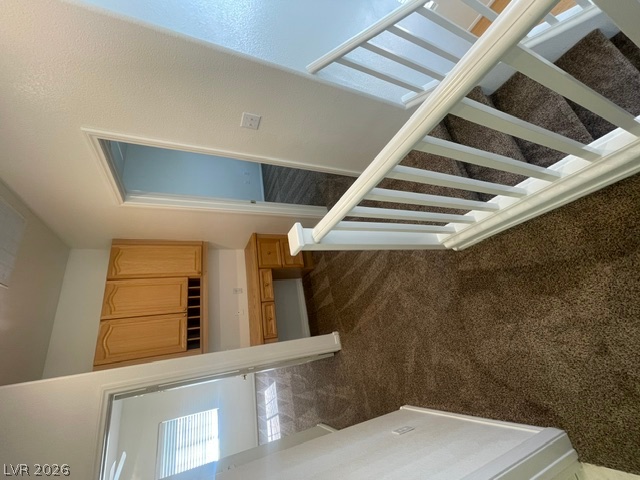 251 Queens Court Property Photo 13