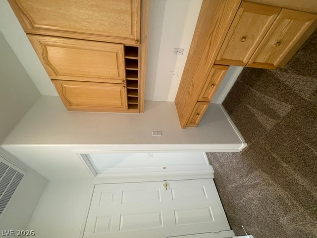 251 Queens Court Property Photo 14