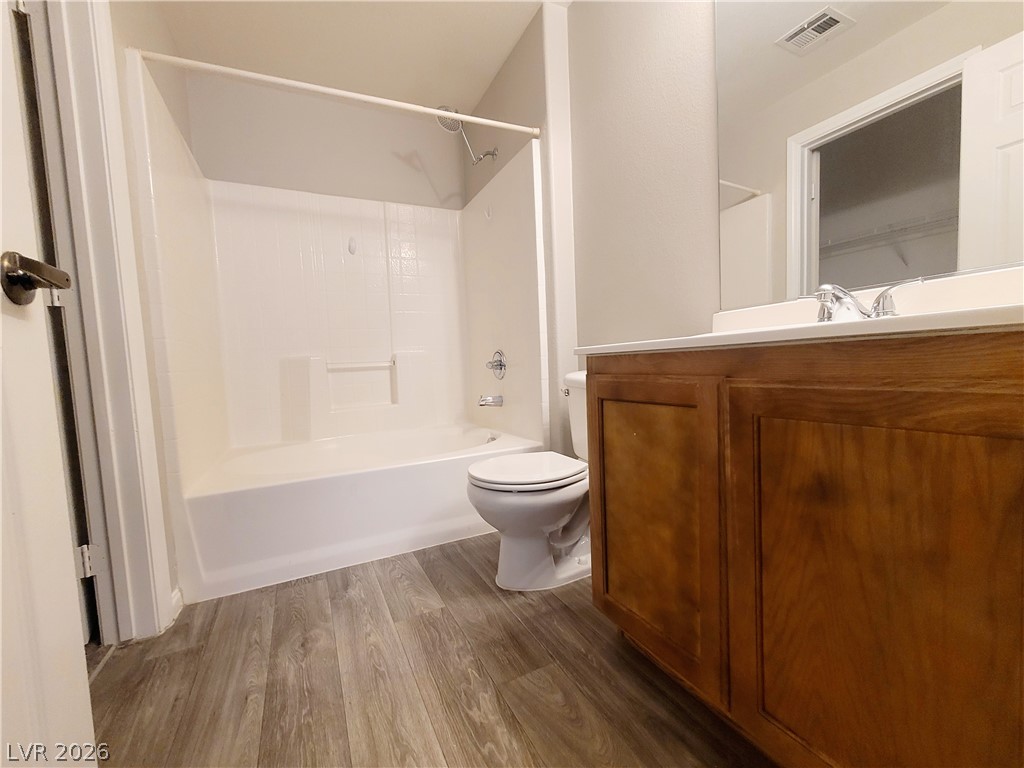 5855 Valley Drive 2048 Property Photo 7