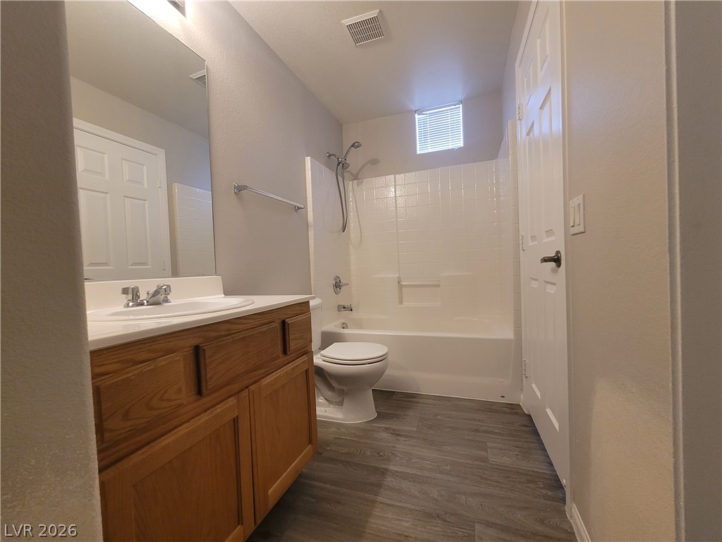 5855 Valley Drive 2048 Property Photo 13