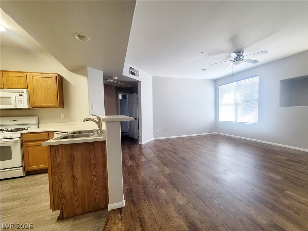 5855 Valley Drive 2048 Property Photo 15