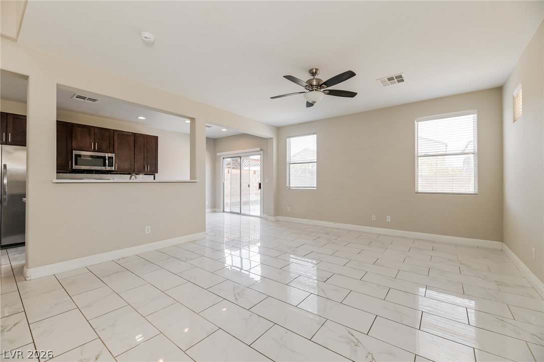 6354 Foxlyn Avenue Property Photo 5